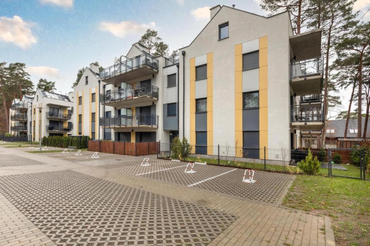 Apartament By Karol Międzywodzie Buitenkant foto